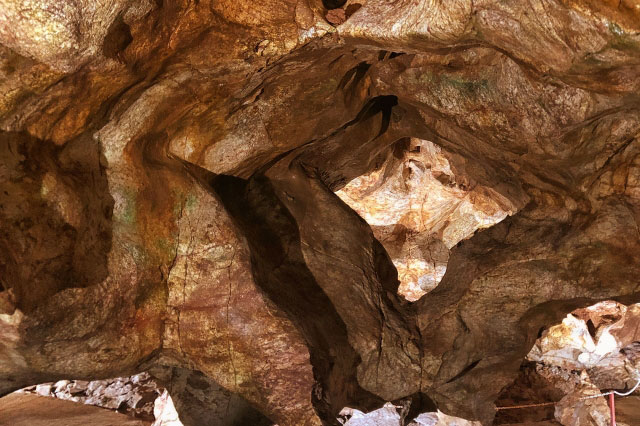 Shpella e Gadimes