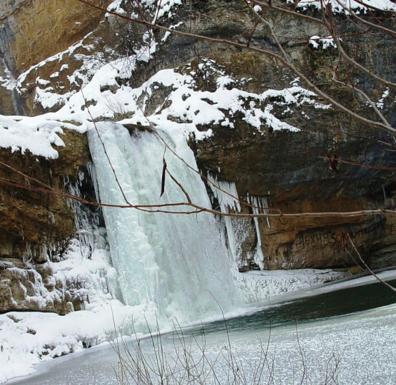 Mirusha në dimër Ujëvarat